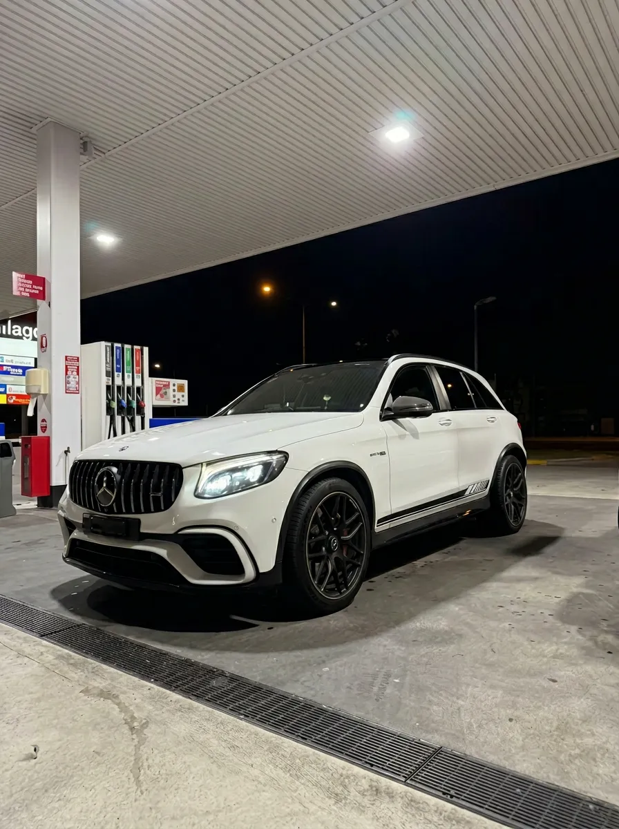 White Mercedes GLC financed by JLP Financial